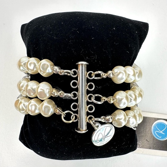 K By Design Diva Collection Baroque Pearl Statement Bracelet - Picture 4 of 9